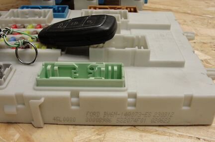 BCM GEM Focus Kuga BV6N-14A073-ES + привязка