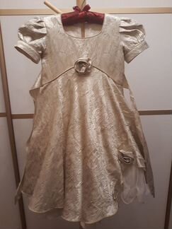 Праздничное платье рост 104