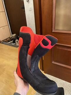 Сноубордические ботинки Burton
