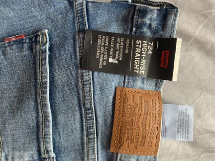 Джинсы женские levis