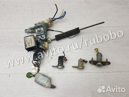 Замок зажигания Mitsubishi Lancer 9 4G18 2004