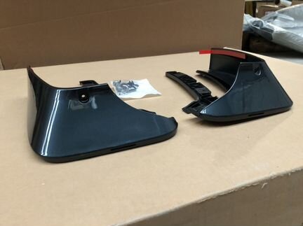 Комплект задних брызговиков Шевроле Траверс