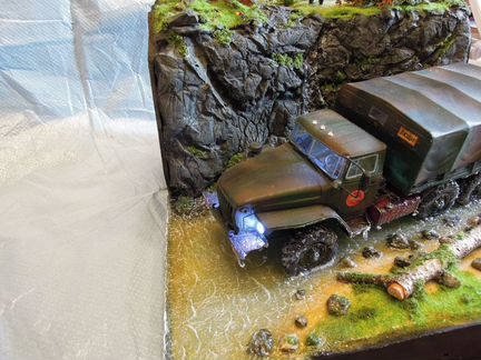 Лесная диорама с уралом 1/35