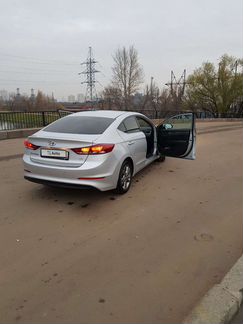 Hyundai Elantra 2.0 AT, 2016, 73 000 км