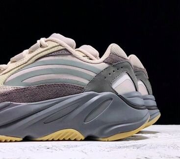 Adidas Yeezy Boost 700 V2 Tephra FU7914