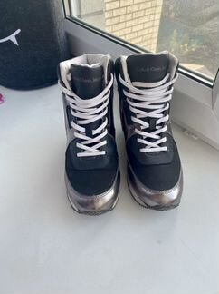Сникерсы calvin klein