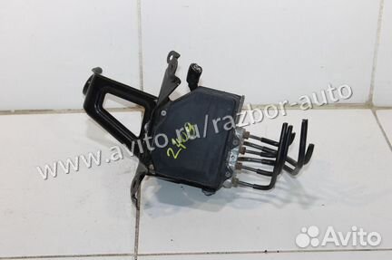 Блок абс ABS Toyota Sienna III 3.5L FWD 2010+