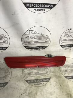 Дополнительный стоп сигнал Mercedes W246 B 2011)