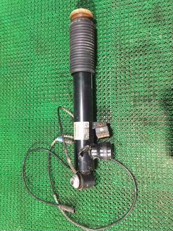 Задний амортизатор BMW X5 F15