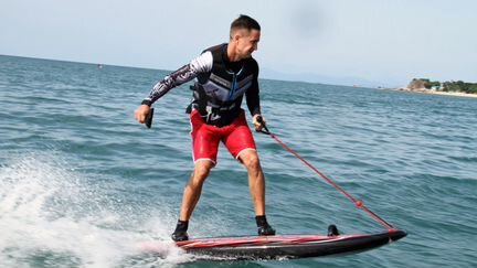 Mongrel Jetboard электросерв