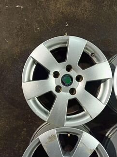 Диски бу оригинал R15 LU на Skoda