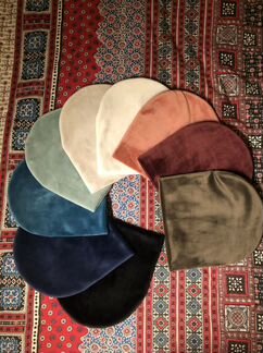 Мягкая велюровая шапка. Новая