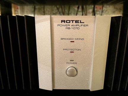Rotel RB-1070+Rotel RC-1070+пульт+коробка