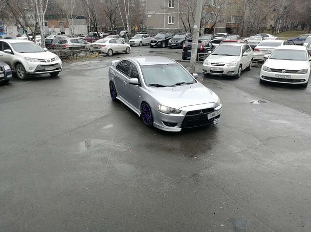Авито уфа лансер. Две машины рядом. Форд Мондео 2009 года фото.