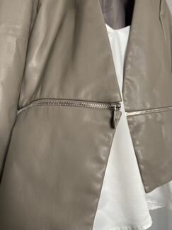 Пиджак из эко кожи zara