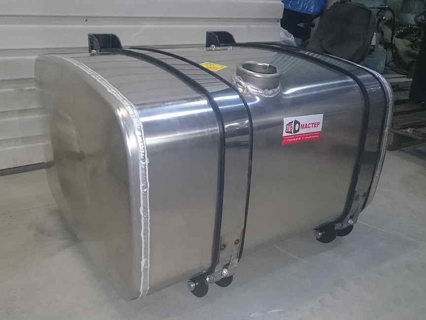 Расширительный бак v=50л. Топ 10 баков. Бак-бочка 350 литров. Бак топливный камаз 5490 450л. Бак топливный камаз 5490 450л.