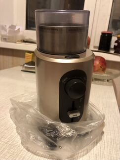 Кофемолка Bork j700