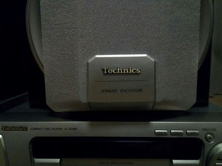 Музыкальный центр