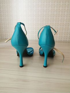 Новые кожаные босоножки Balenciaga Оригинал Италия