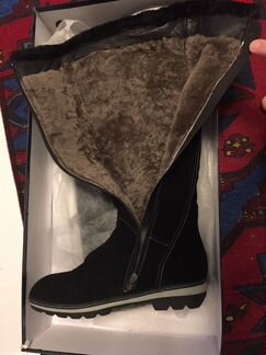 Зимние женские сапоги