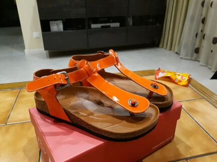 Женская обувь