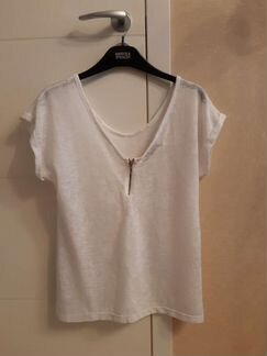 Прозрачная футболка с низким воротом Stradivarius