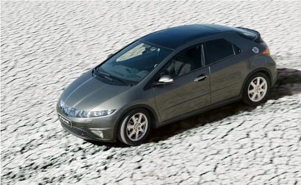 Кожух рулевой колонки Honda Civic 8 5D